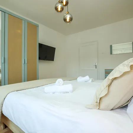 Jadro One Bedroom Apartment *