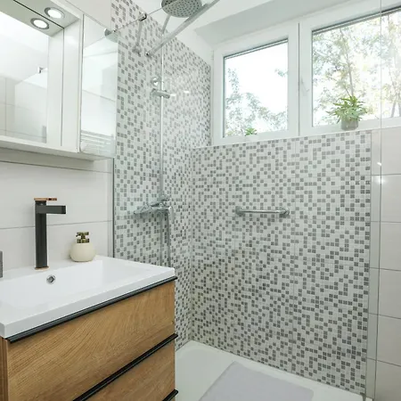 Διαμέρισμα Jadro One Bedroom *